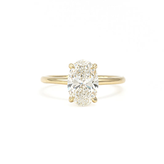 Front view Oval Cut Lab Grown Diamond Solitaire Engagement Ring in 14K/18K Gold