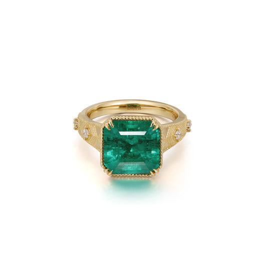 Aurelia-Square Cut Lab Grown Emerald Gemstone Ring