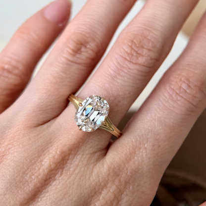 Esther-Verlobungsring mit im Labor gezüchtetem Diamant im Altschliff