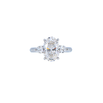 Riley - Oval Cut Diamond Ring