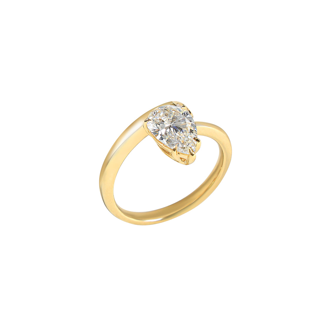 Maya - Golden Teardrop Elegance Ring