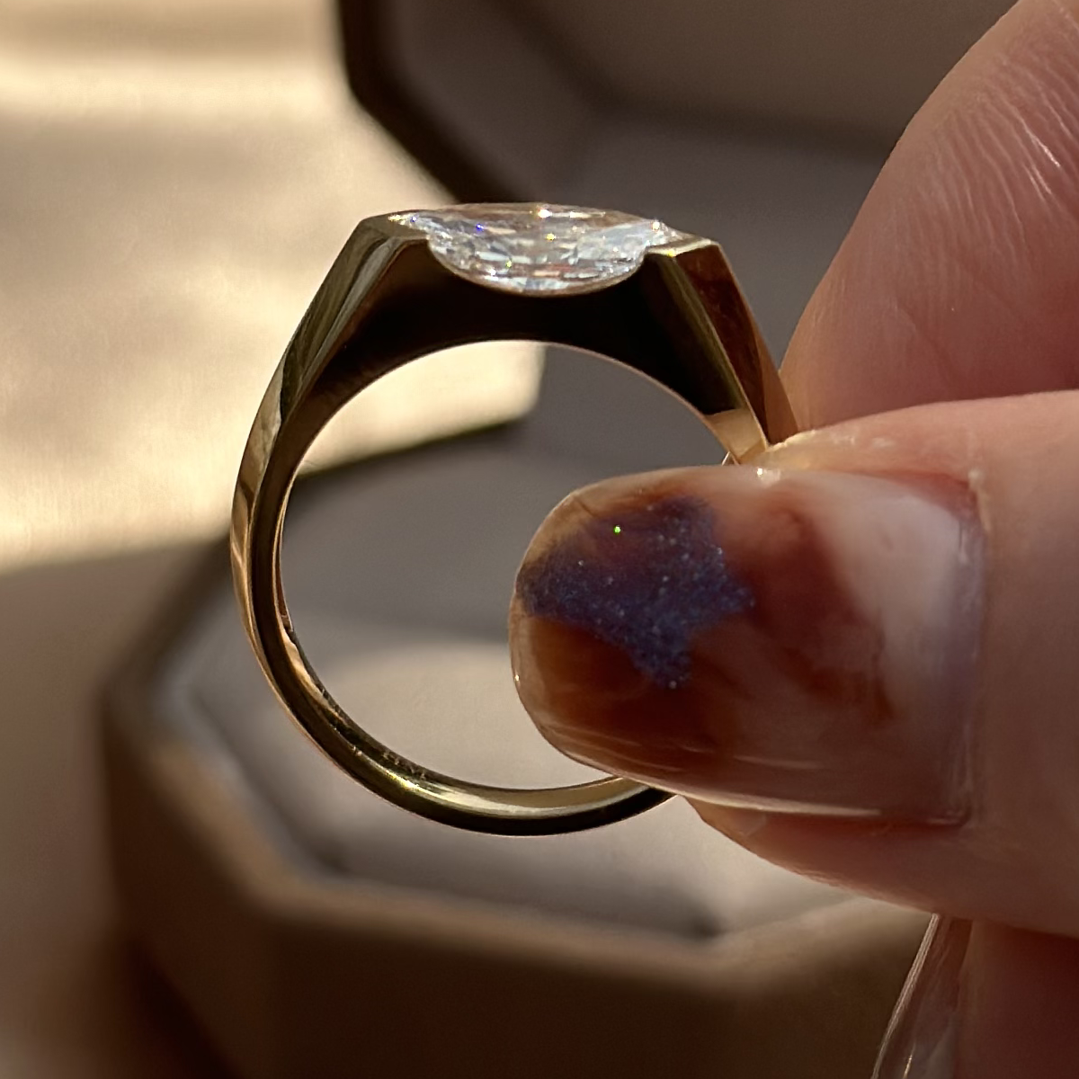 Face view of Josie Marquise cut diamond ring in 14K/18K Gold showing silhouette