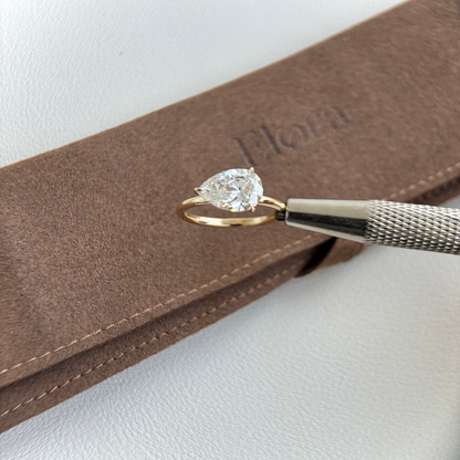 Quinn-Pear Cut Lab Grown Diamantring