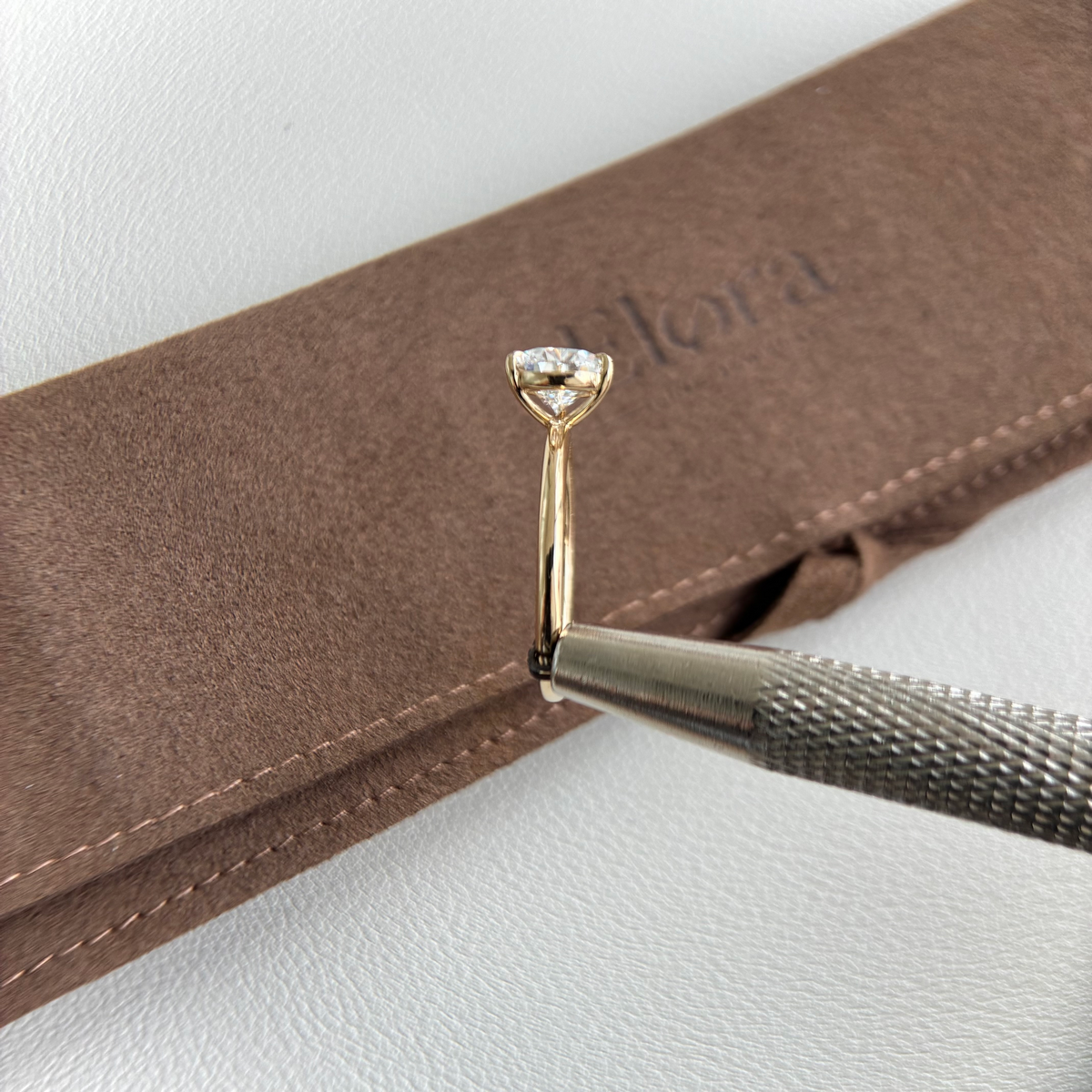 Quinn-Pear Cut Lab Grown Diamantring