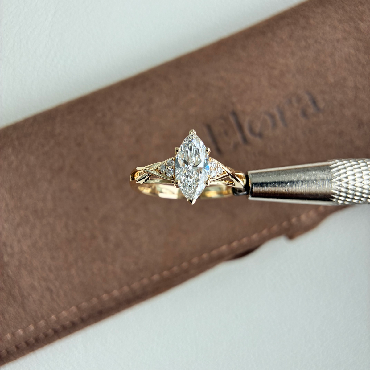 Lottie-Marquise Cut Lab Grown Diamant Pinky Ring