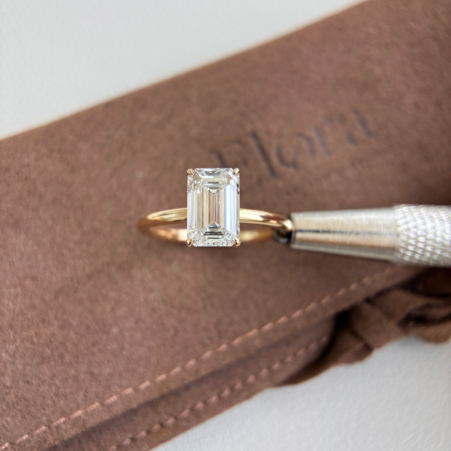 Jude-2,08 ct Smaragdgeschliffener Labor-Diamantring