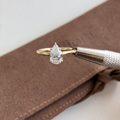 Hannah-1.0ct Ring mit birnenförmigem, im Labor gezüchtetem Diamant