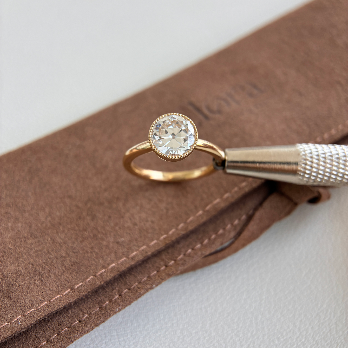Wade-2.02ct Ring mit im Labor gezüchtetem Diamanten im Altschliff