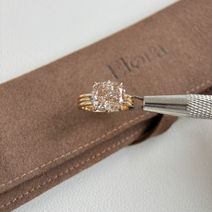 Alice-Champagne Altschliff-Cushion Ring mit im Labor gezüchtetem Diamanten