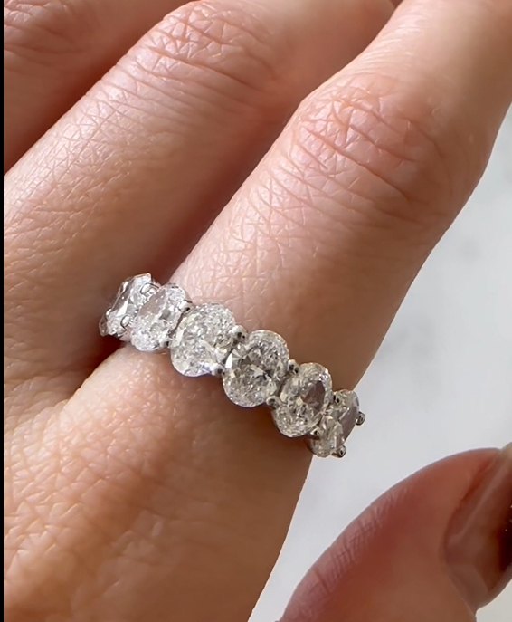 Oval cut Diamond Eternity Band