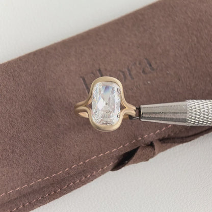 Celeste Verlobungsring mit im Labor gezüchtetem Diamanten im Altschliff