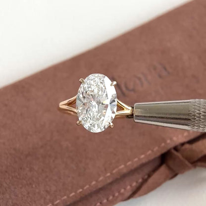 Eloise-5,18 Karat ovaler, im Labor gezüchteter Diamant-Verlobungsring