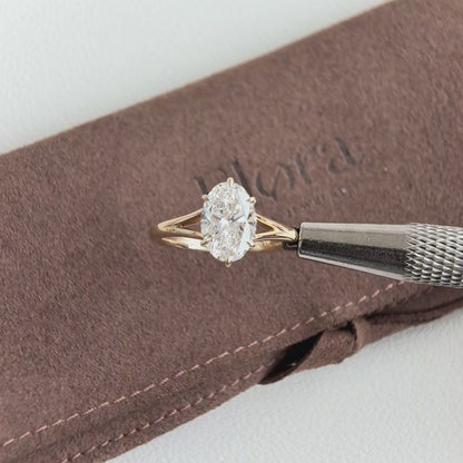 Edith-2.02 Karat ovaler, im Labor gezüchteter Diamantring