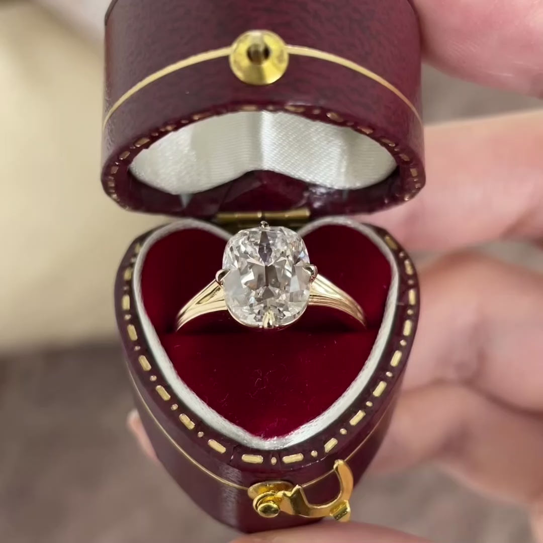 Esther-Verlobungsring mit im Labor gezüchtetem Diamant im Altschliff