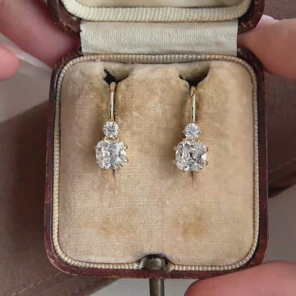 Ohrhänger mit Kissenschliff-Diamanten im Altschliff